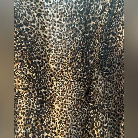 Torn by Ronny Kobo Leopard Print Padded Shoulder Peplum Top - Picture 4 of 4